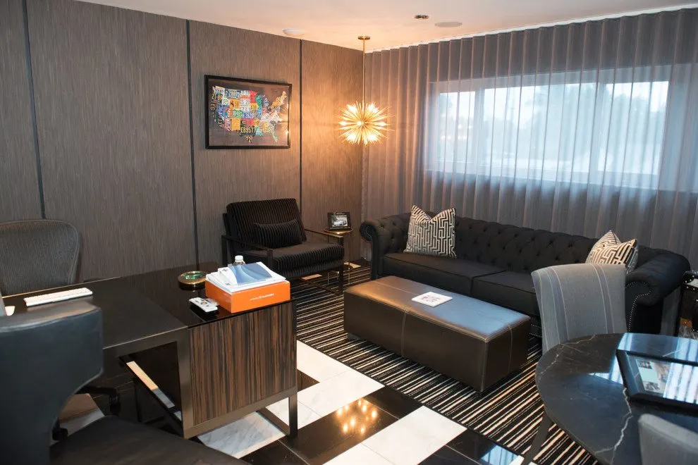 Skyline Contemporary Space home office, photo 1