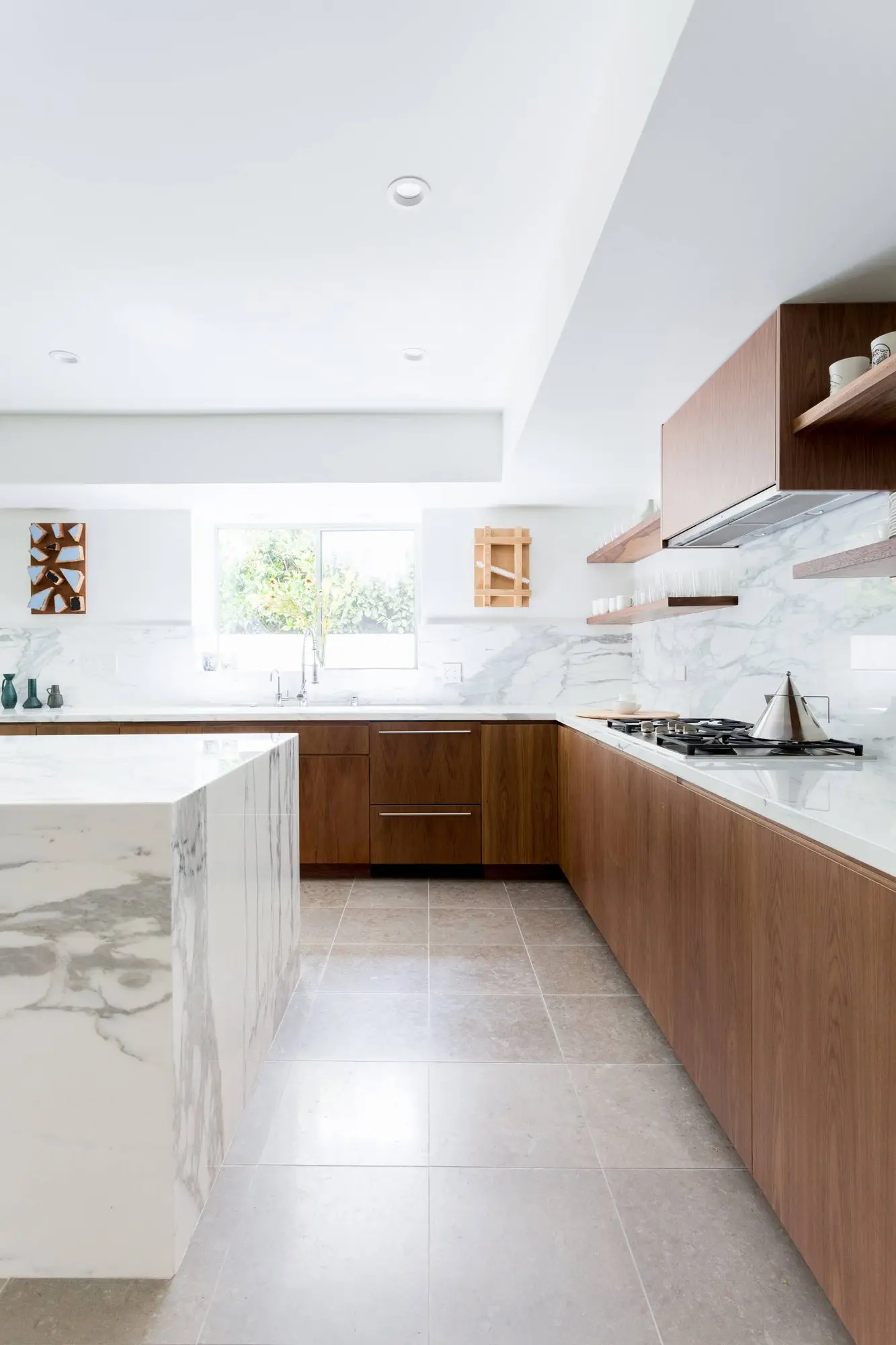Santa Monica Contemporary Kitchen kitchen, photo 3