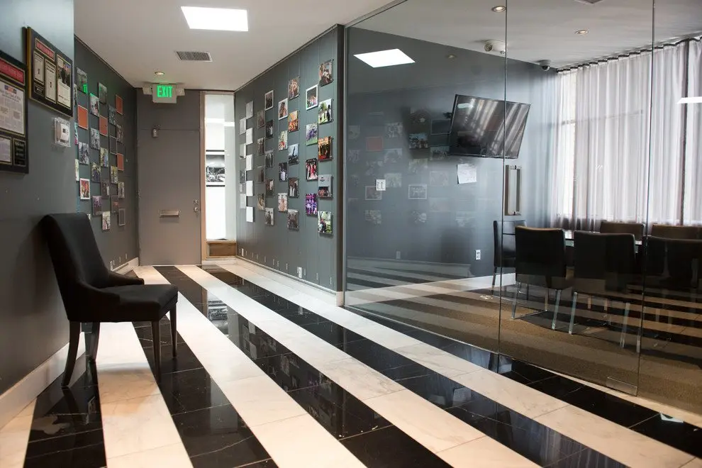Skyline Contemporary Space home office, photo 4