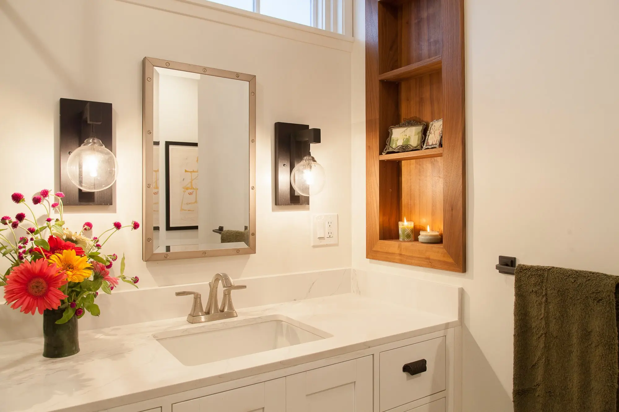 Eclectic West Los Angeles Bathroom, photo 7