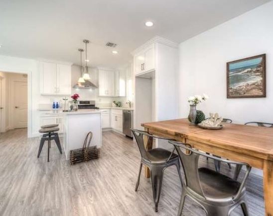 Transitional Marina Del Rey Home, photo 2