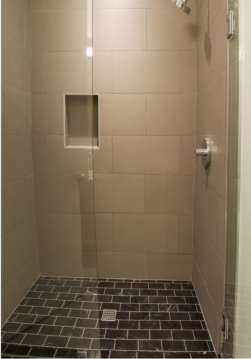 Contemporary Santa Monica Bathrooms, photo 10