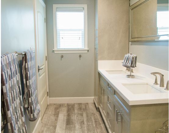 Grey North Hollywood Bath, photo 4