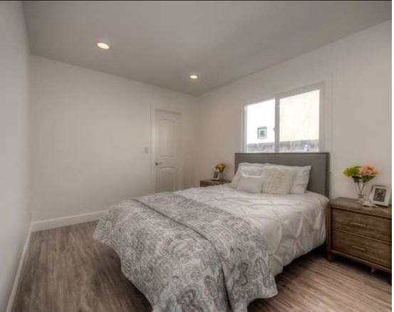 Transitional Marina Del Rey Home, photo 3